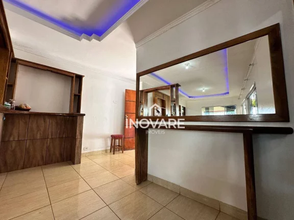 Imagem Casa com 3 dormitórios à venda, 280 m² por R$ 650.000,00 - Cidade Jardim - Itumbiara/GO