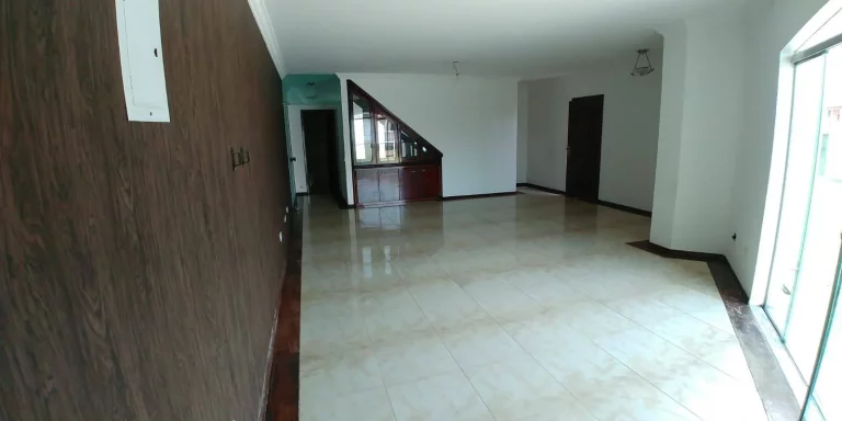 Imagem Sobrado com 3 dormitórios para alugar, 350 m² por R$ 3.960/mês - Vila Curuçá - Santo André/SP