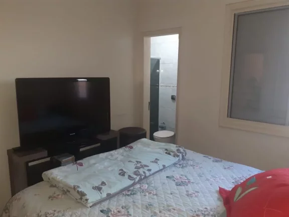 Imagem Apartamento com sala ampla, sacada, 3 dormitórios, sendo 1 suíte, 2 com armários embutidos, cozin...