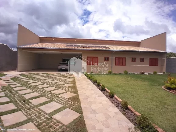 Chácara à Venda, Porteira Fechada, 500m², 5 Suítes, 10 Vagas, Piscina, Área Gourmet Estância Santa Helena-Jarinu, SP