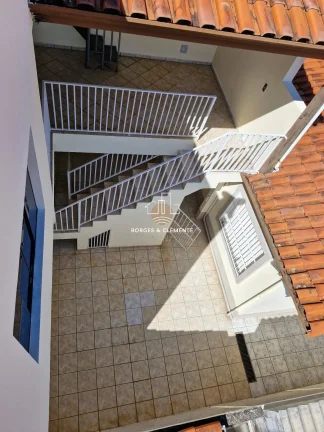 Imagem Sobrado com 3 Dormitórios e Área Gourmet no Jardim Paulista Atibaia