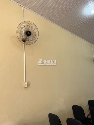 Imagem Ótima oportunidade! Espaço ideal para igreja já montada em Igarapava-SP, com todos os móveis necessários e equipamento de som completo.Estrutura completa para cultos, cursos e reuniões.