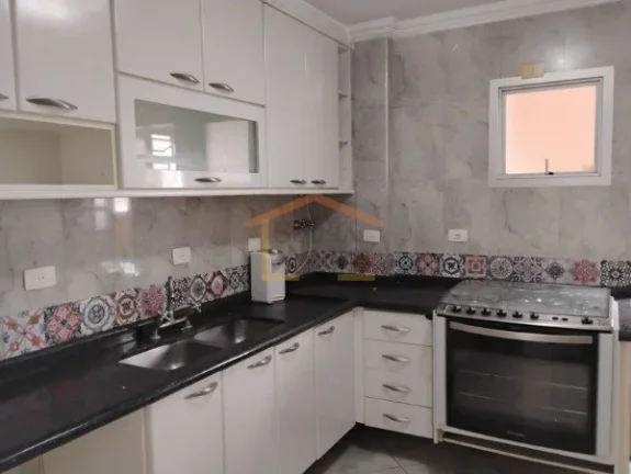 Imagem Apto semi mobiliado, 3 dormitórios, com armários, sendo 1 suíte, sala 2 ambientes, sacada, 3 banh...