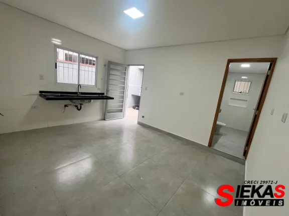 Imagem Impecável casa para locação em São Paulo-SP, bairro Jardim Vila Formosa: 2 quartos, 1 sala, 1 banheiro, 4 vagas, 100m²!