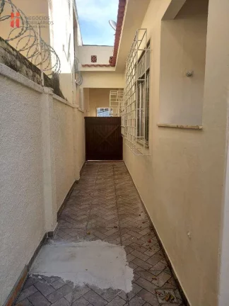 Imagem Casa com 4 quartos à venda, 360 m² por R$ 1.200.000 - Jardim Vinte e Cinco de Agosto - Duque de Caxias/RJ