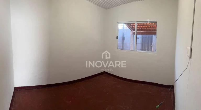 Imagem Casa com 3 dormitórios para alugar, 120 m² por R$ 1.000,00/mês - Social - Itumbiara/GO