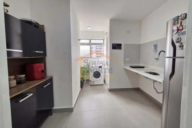 Imagem Apartamento reformado com 67 m² de área útil, composto por 3 dormitórios, sendo um espaço para ...