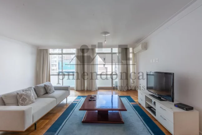 Imagem Apartamento reformado em Higienópolis com 188m², pronto para morar.