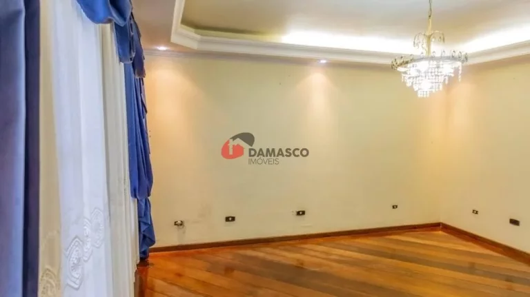 Imagem Sobrado à venda 3 Quartos, 3 Suítes, 4 Vagas, 350 m², Jardim São Caetano, São Caetano do Sul - SP