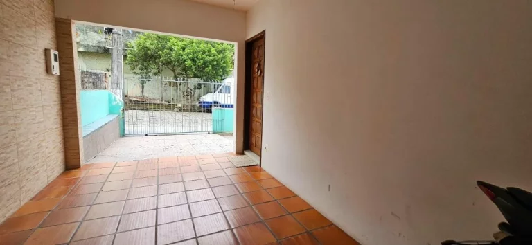 Imagem Casa à Venda,300 m2 , 3 dormitórios(1 suíte), 2 Vagas , Trindade, Florianópolis, SC