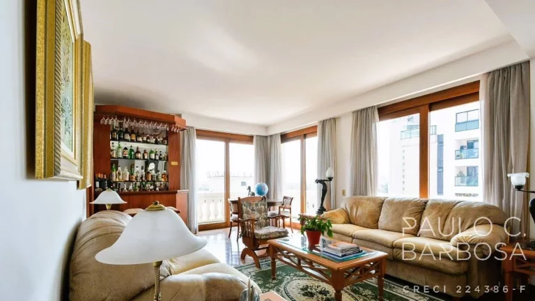 Imagem Pinheiros Venda - 4 Dormitórios (3 Suítes) - 4 Vagas - 246m²