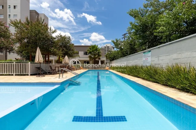 Imagem Apartamento no último andar, com excelente aproveitamento do sol da manhã. A sala é ampla, com 2 ...