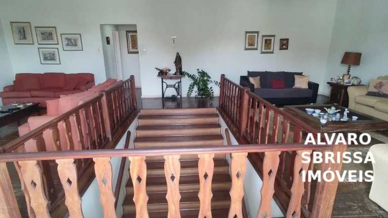 Imagem Casa com 2 Suítes, Piscina e Salão Comercial no coração de Itu/SP