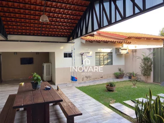 Imagem Casa com 4 dormitórios à venda, 300 m² por R$ 500.000,00 - Setor São João - Itumbiara/GO