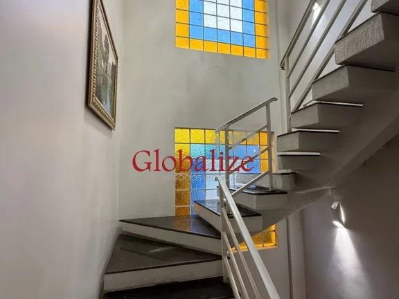 Imagem Casa triplex com 5 dormitórios no Campo Grande em Santos po R$ 2.140.000,00