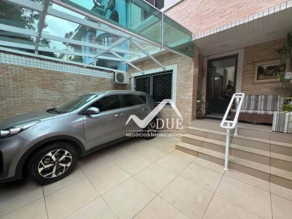 Imagem Casa com 4 dormitórios à venda, 150 m² por R$ 1.590.000,00 - Gonzaga - Santos/SP