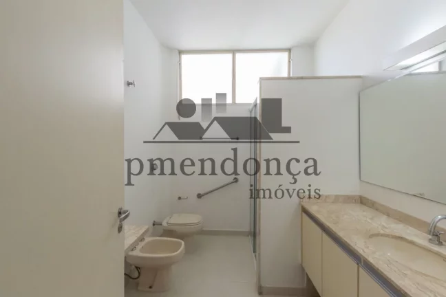 Imagem Higienopolis, Apartamento com 243m² na Baronesa de Itu, 3 quartos e 2 vagas