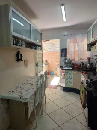 Imagem Casa com 2 dormitórios à venda, 62 m² por R$ 320.000,00 - Jardim Santo Antônio - Poá/SP