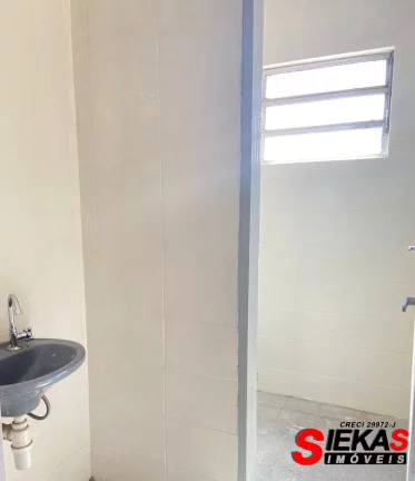 Imagem Galpão comercial para locação em Barueri-SP, Jardim Califórnia: 5 salas, 4 banheiros, 1.179m² de área!