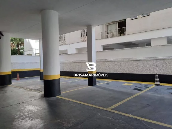 Imagem PITANGUEIRAS- NA SEGUNDA QUADRA DA PRAIA , GARAGEM DEMARCADA NO PRÉDIO.
