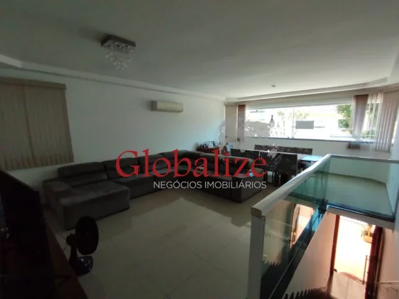 Imagem Casa sobreposta alta com 3 dormitórios, 2 vagas de garagem na Vila belmiro em Santos por R$ 910.000,00