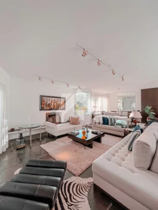 Imagem Casa de Condomínio em Alphaville - Santana de Parnaíba, SP