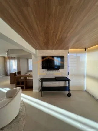 Imagem Apartamento 287m², 100% reformado, nunca habitado, mobiliado, andar com vista livre. Possui 3 dormi...
