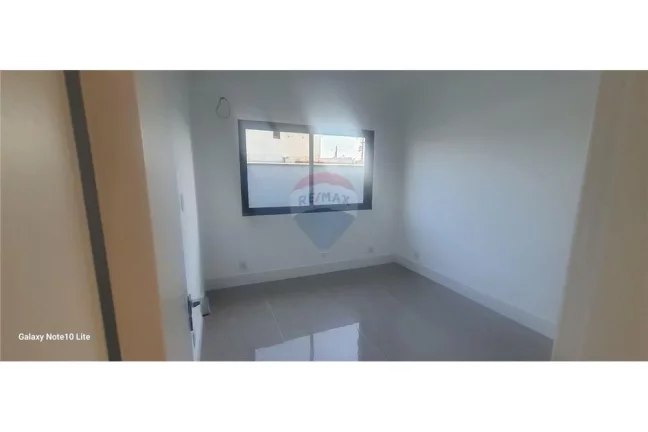 Imagem Maravlhosa Casa no Mais Completo Condomínio de Maricá!!!