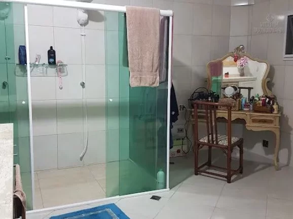 Imagem Linda Casa cvom Piscina - Bairro Maracana