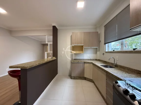 Imagem Excelente apartamento de 3 dormitórios sendo 1 suíte, na divisa do bairro Anita Garibaldi com Atiradores