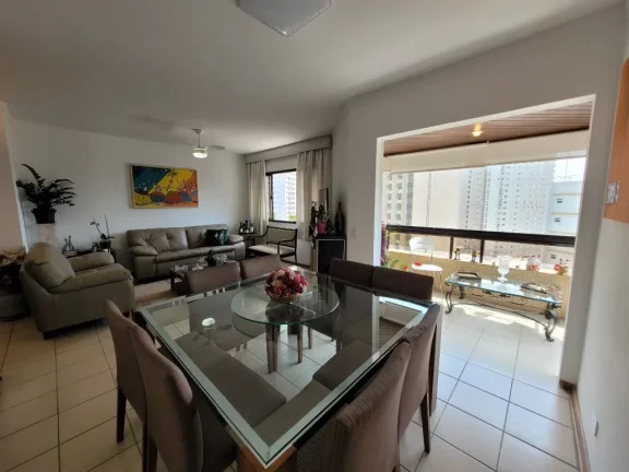 Imagem ASTÚRIAS – UMA QUADRA DA PRAIA, MARAVILHOSO APTO COM 124 M² ÚTEIS, 01 VAGA DE GARAGEM NO PRÉDIO, PISCINA E SALÃO DE JOGOS E FESTAS.