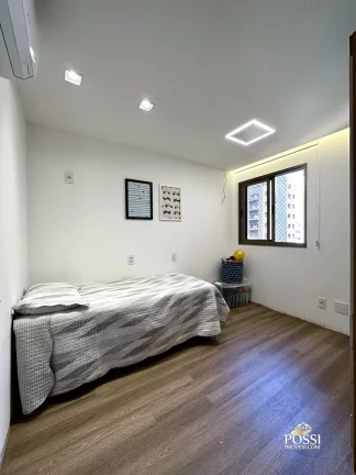 Imagem Apartamento com 4 dormitórios (2 suítes) 2 vagas de garagem na quadra do mar. Lazer na cobertura!