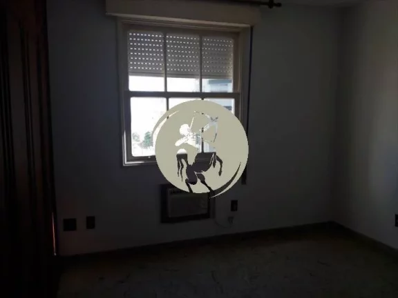 Imagem APARTAMENTO GRANDE NA QUADRADA DA PRAIA COM VISTA MAR E 2 VAGAS DE GARAGENS DEMARCADAS, OPORTUNIDADE...