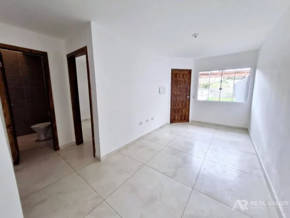 Imagem Casa Modernizada de 03 Dormitórios para Locação no Bairro Gralha Azul em Fazenda Rio Grande