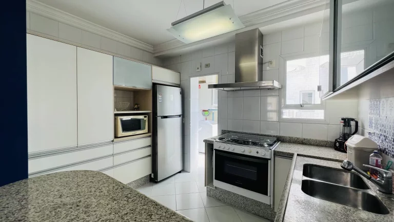 Imagem Apartamento Decorado em Andar Alto na Riviera de São Lourenço