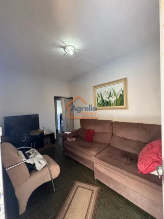 Imagem Casa à venda no bairro Jardim Itacolomy - Mogi Guaçu/SP