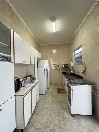Imagem Casa geminada com churrasqueira em São Vicente!