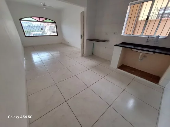 Imagem Casa térrea 2 dormitórios sendo 1 suíte no coração do jardim Imperador