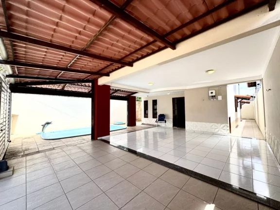 Imagem Casa para Venda em Natal, Neópolis, 4 dormitórios, 2 suítes, 4 banheiros, 2 vagas