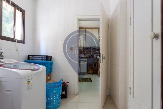 Imagem Apartamento à venda em São Paulo-SP, Vila Nova Conceição: 3 quartos, 1 suíte, 2 salas, 3 banheiros, 2 vagas, 141m². Imperdível!