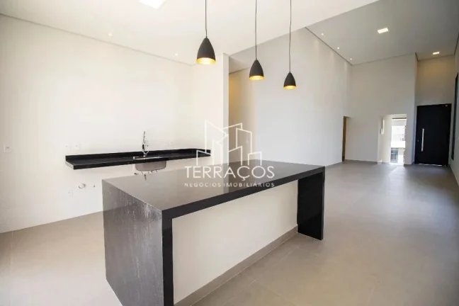 Imagem CASA EM CONDOMÍNIO BELLA VITTÁ - 3 DORMITÓRIOS/SUÍTE E CLOSET - NOVA - PISCINA - JUNDIAÍ
