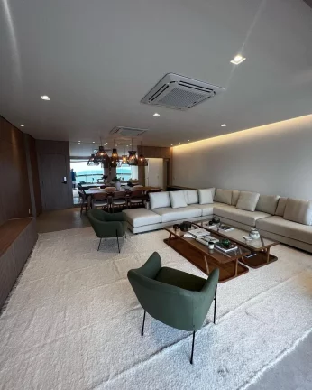 Imagem Apartamento montado, reformado e decorado em frente ao mar!