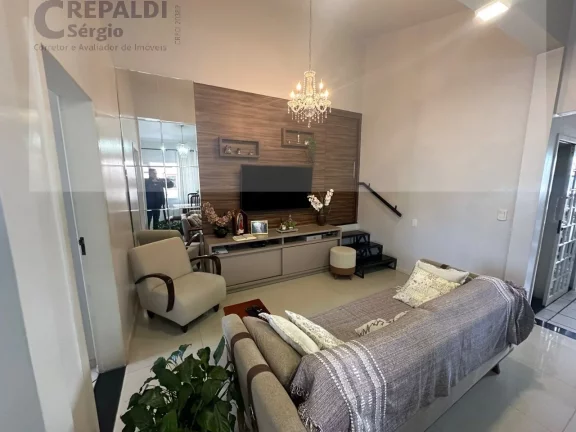 Imagem Imperdível Casa à venda em Criciúma-SC, Bairro Mina Brasil: 4 quartos, 1 suíte, 3 salas, 4 banheiros, 3 vagas, 220m2!