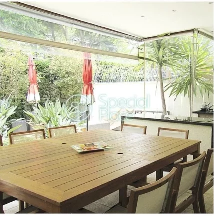 Imagem Casa impecável recém reformada em condomínio exclusivo ao lado da Chácara Flora. Sensação de e...