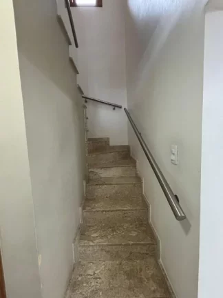 Imagem Sobrado com 3 dormitórios, 287 m² - venda por R$ 1.500.000,00 ou aluguel por R$ 6.186,48/mês - Centro - Poá/SP