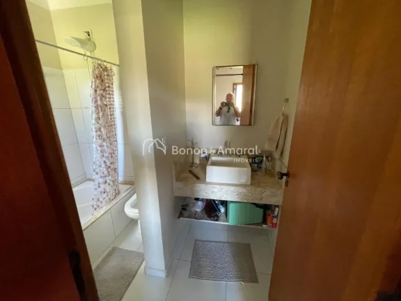 Imagem Encantador sobrado em terreno de 2.000m², ideal para quem busca tranquilidade, espaço e o contato ...
