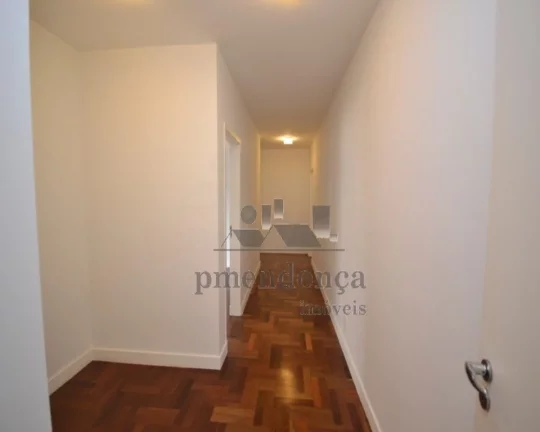 Imagem Otimo Apartamento para venda reformado na Rua Piaui a duas quadras do Parque Buenos Aires. Venha mor...