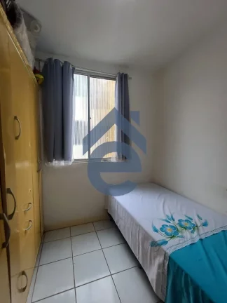 Imagem Apartamento no bairro Petrópolis, 2/4, local diferenciado, com 1 vaga de garagem