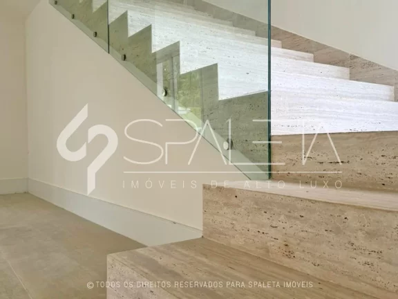 Imagem Linda casa com arquitetura clássica à venda na Fazenda da Grama em Itupeva