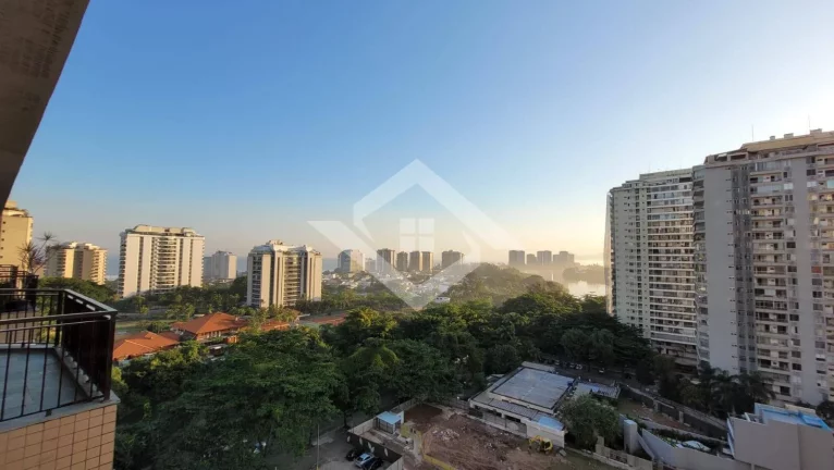 Imagem Apartamento de 2 Quartos para Venda na Barra da Tijuca com 83 m²